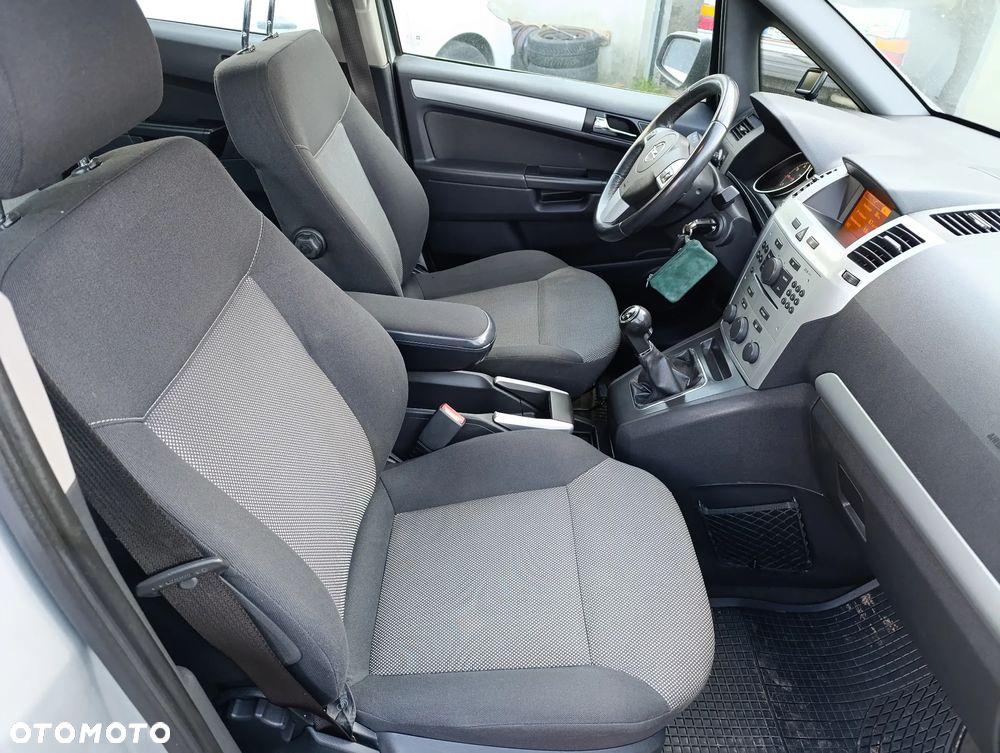 Opel Zafira 1.6 Edition - 12
