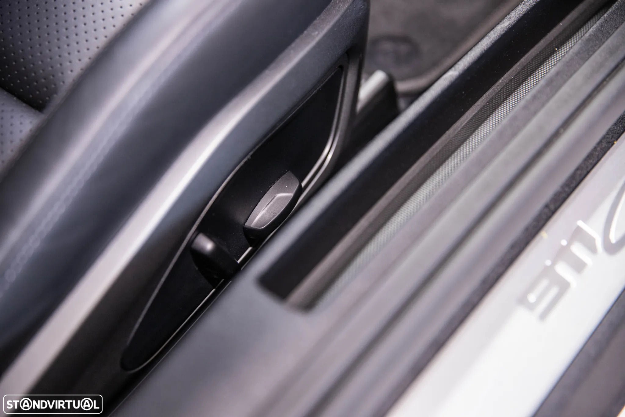 Porsche 911 (992) Carrera PDK - 19