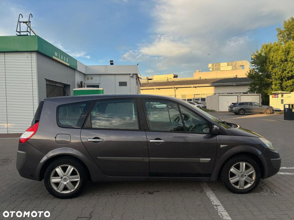 Renault Scenic 2.0 16V Emotion Plus - 4