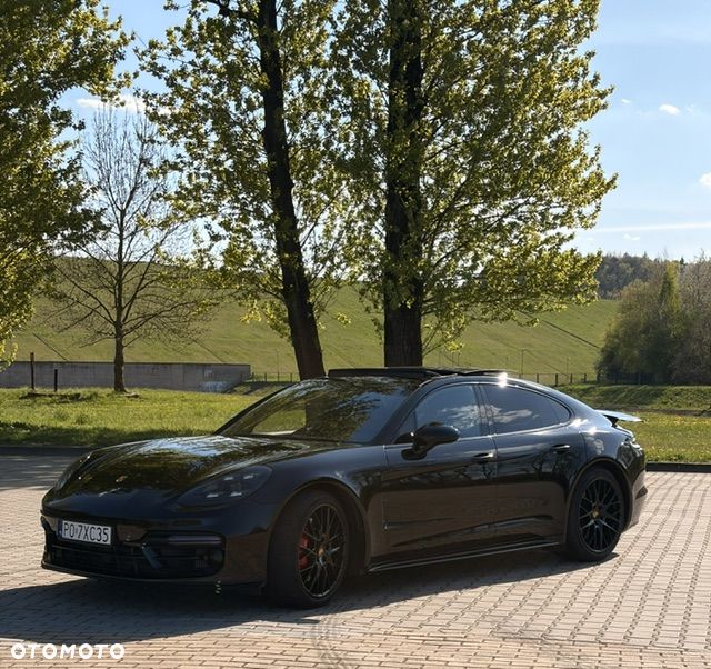 Porsche Panamera GTS - 9