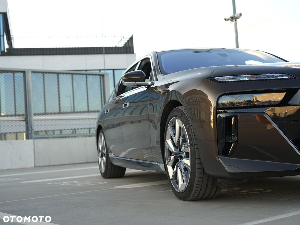 BMW Seria 7 - 14