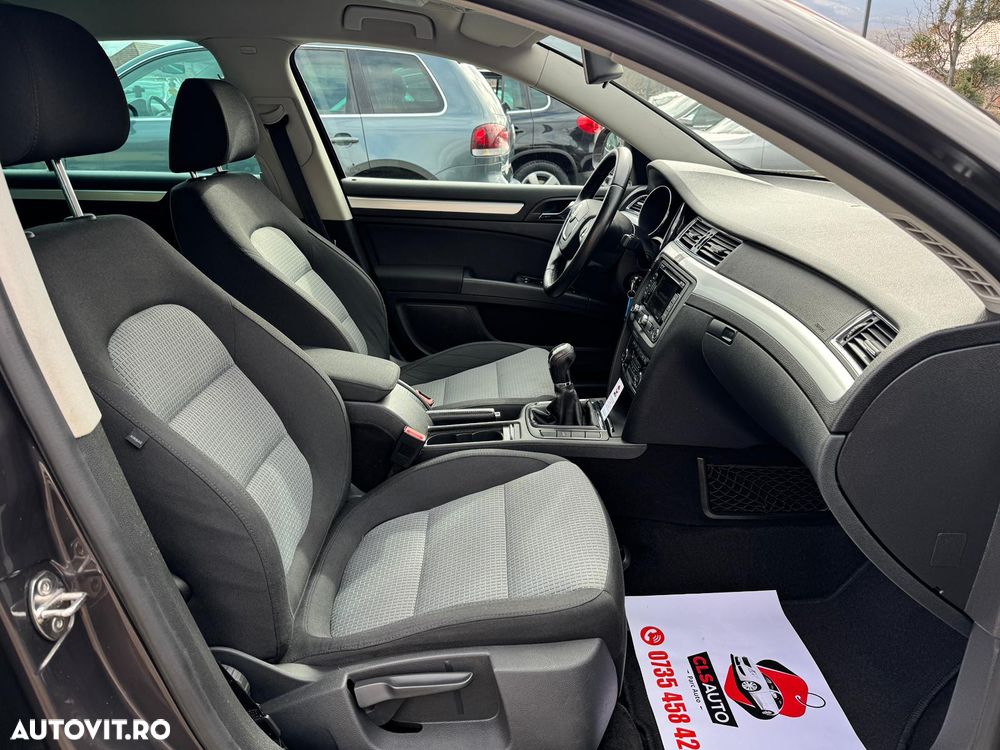 Skoda Superb 2.0 TDI FAMILY - 14