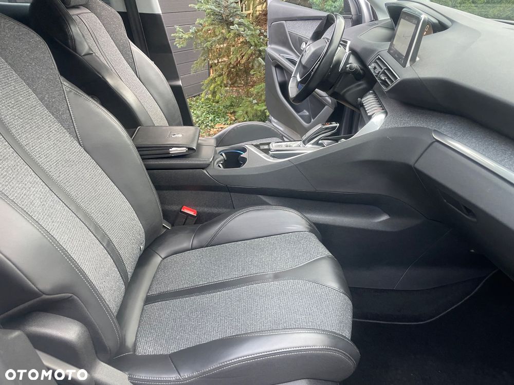 Peugeot 3008 THP 165 EAT6 Stop & Start Allure - 25