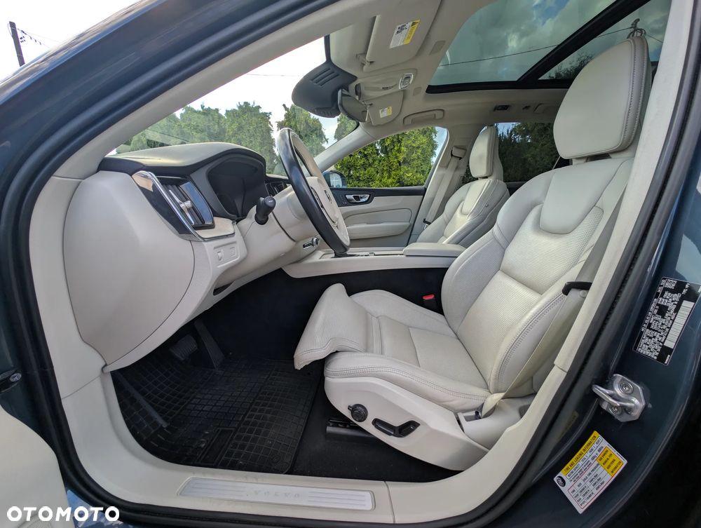 Volvo XC 60 T5 AWD Geartronic Inscription - 34