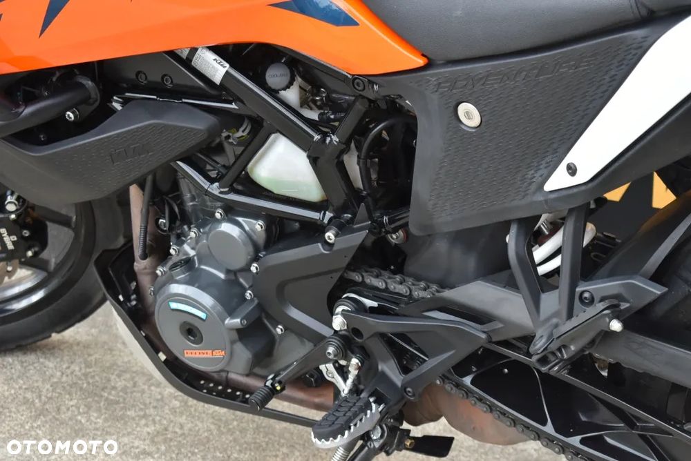 KTM Adventure - 18