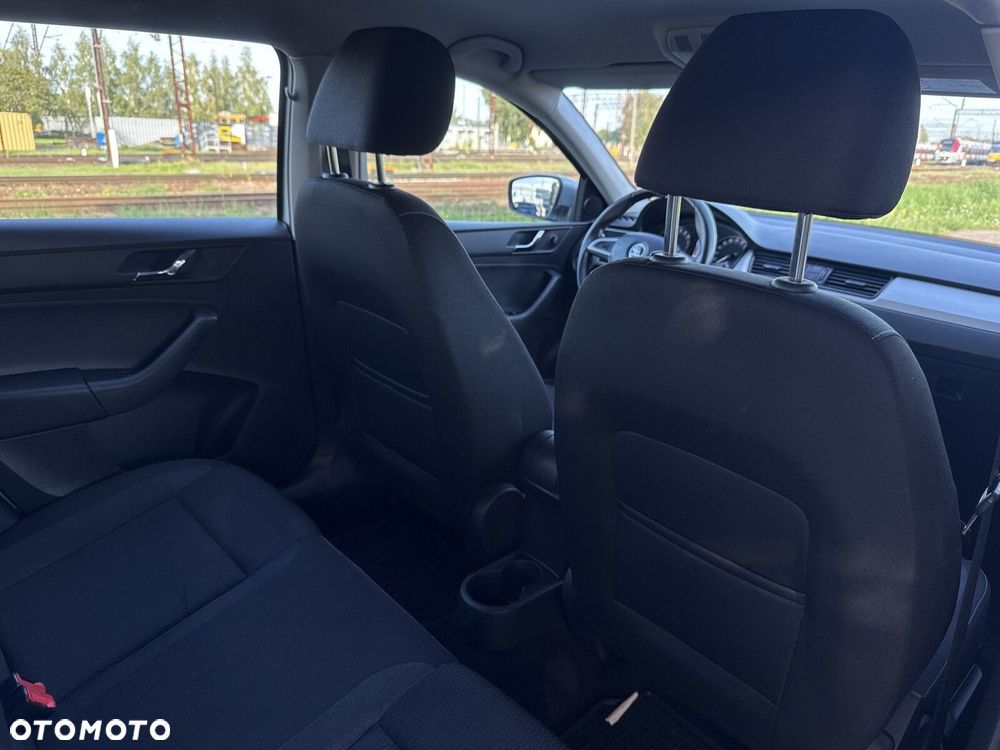 Skoda RAPID 1.4 TDI DPF Ambition DSG - 30