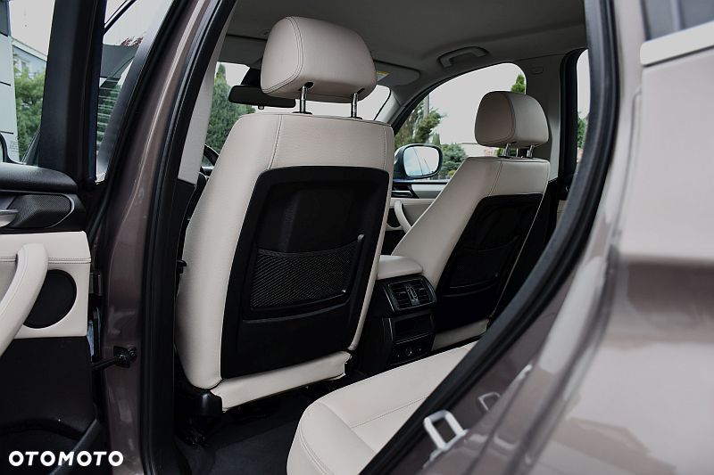 BMW X3 xDrive20d - 19