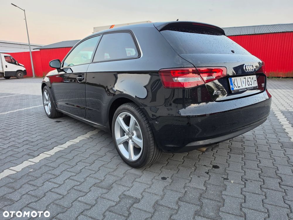 Audi A3 3-drzwiowe 2.0 TDI Quattro Ambiente - 3