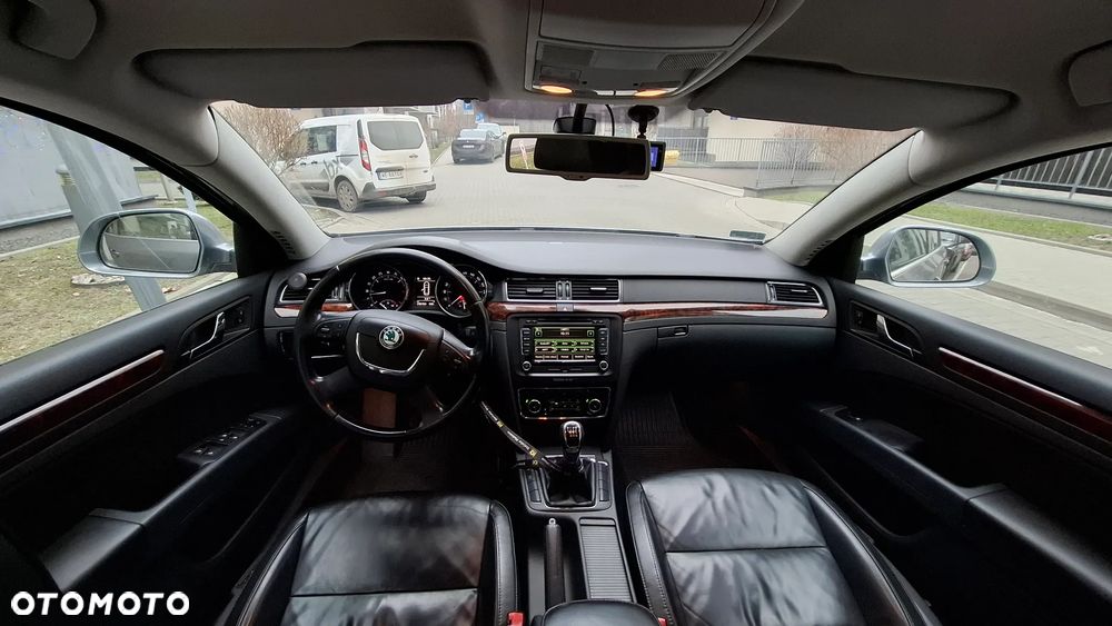 Skoda Superb 2.0 TDI 4x4 Elegance - 12