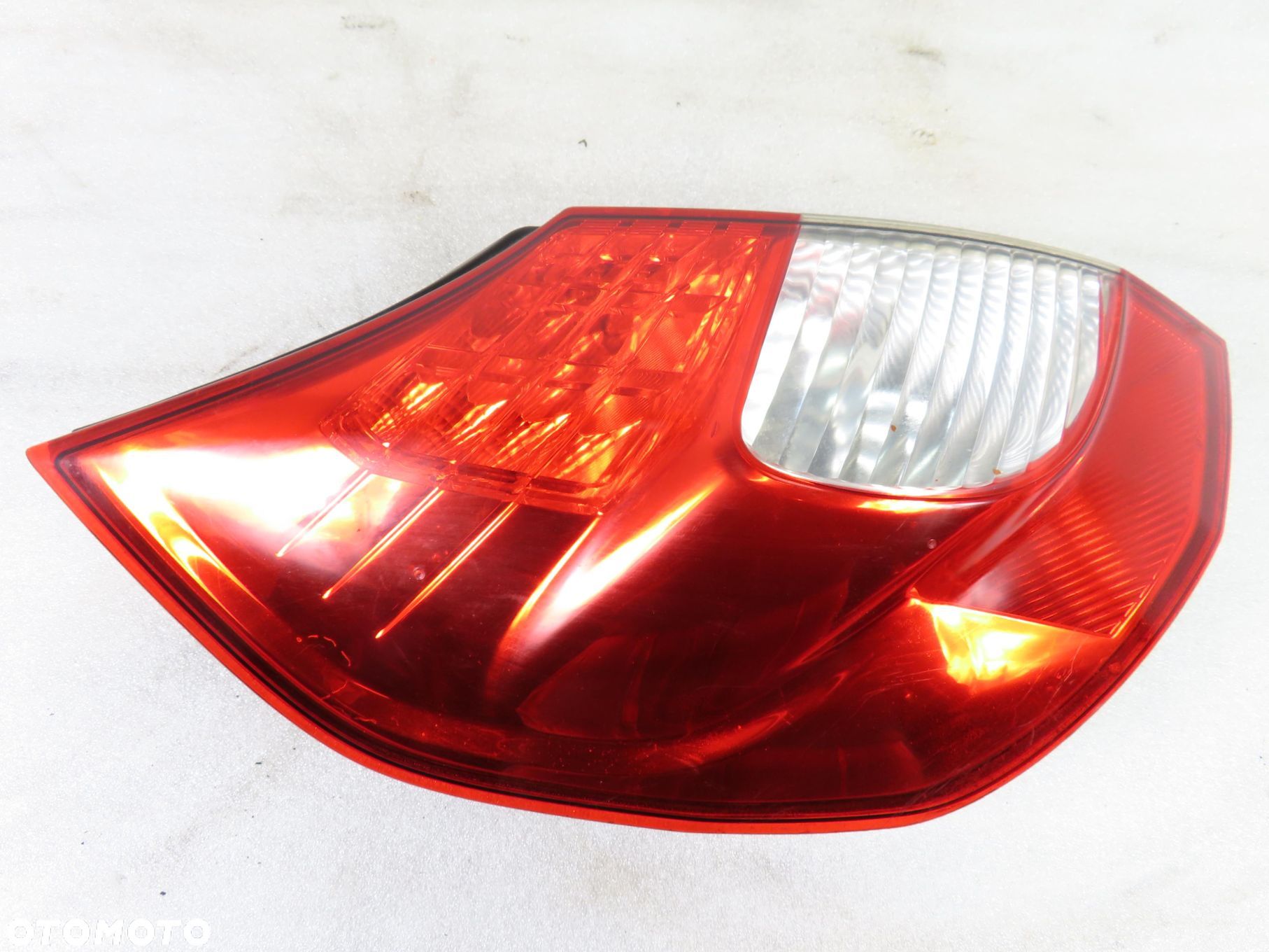 LAMPA LEWA TYLNA RENAULT SCENIC II LIFT  8200474328A 2SK00946701 - 1