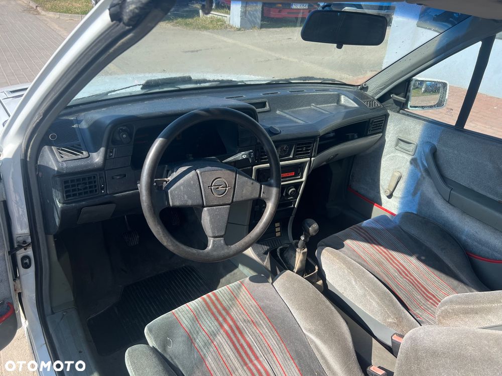 Opel Kadett 2.0i GSI II - 11