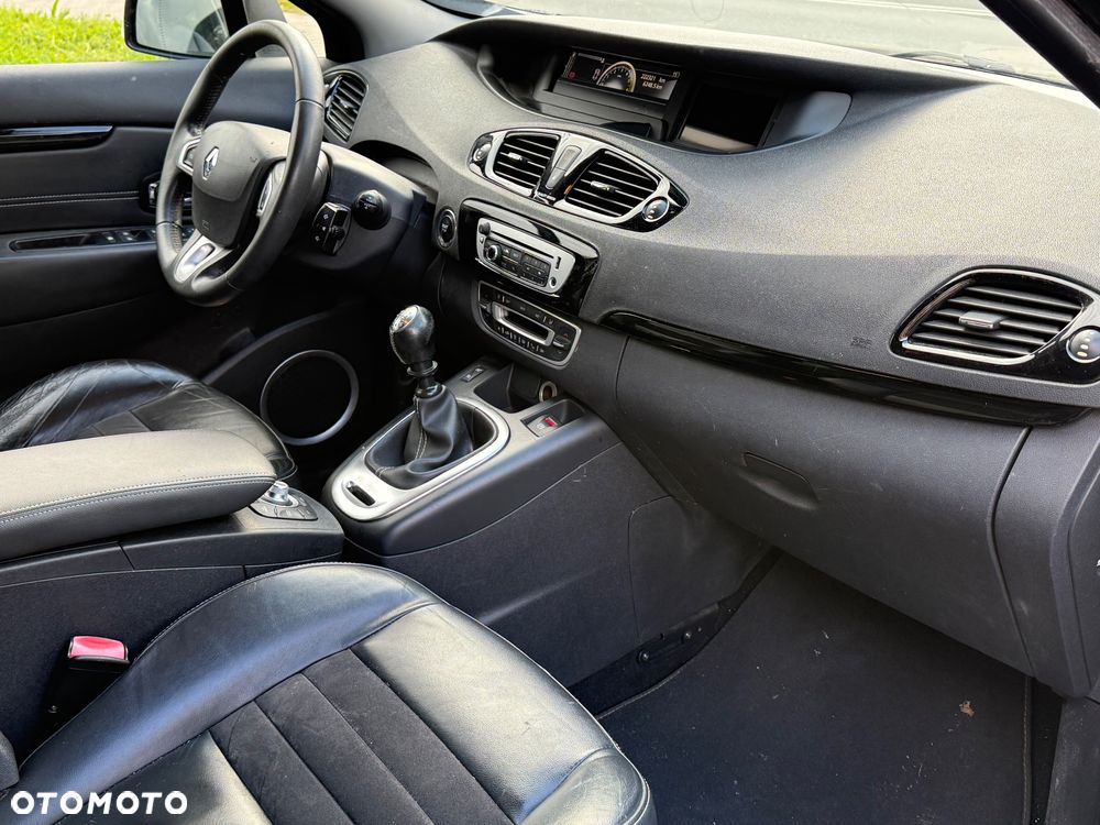Renault Scenic 1.6 dCi Energy Privilege - 13