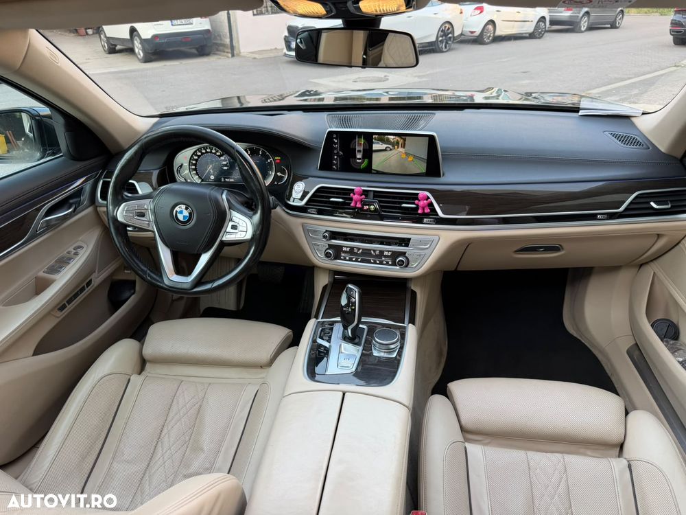 BMW Seria 7 - 26
