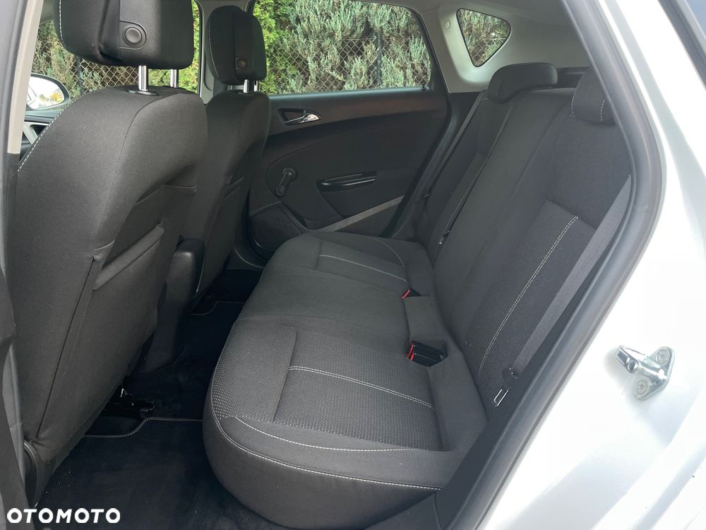 Opel Astra 1.4 Turbo ecoFLEX Start/Stop Selection - 9