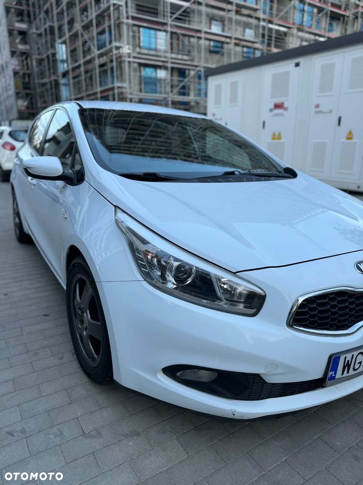 Kia Ceed 1.4 CRDi M - 4