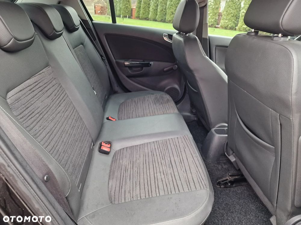 Opel Corsa 1.4 16V Edition - 17