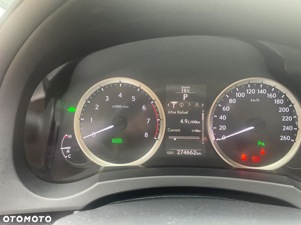 Lexus IS 300h Executive Line - 11