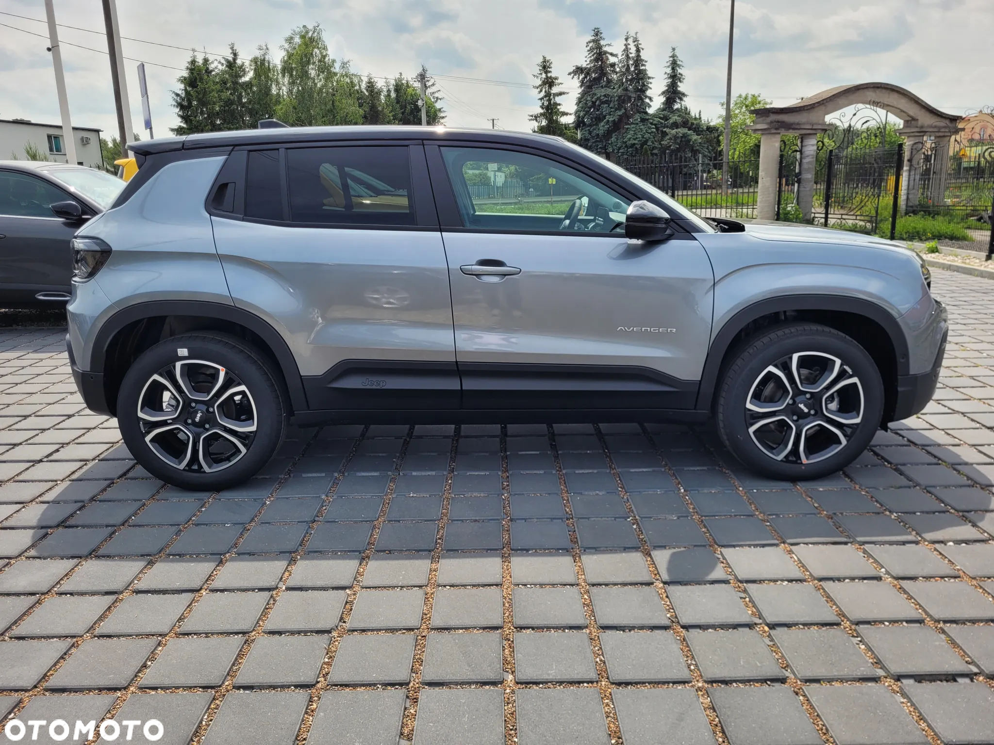 Jeep Avenger 1.2 T3 mHEV Summit FWD eDCT6 - 6