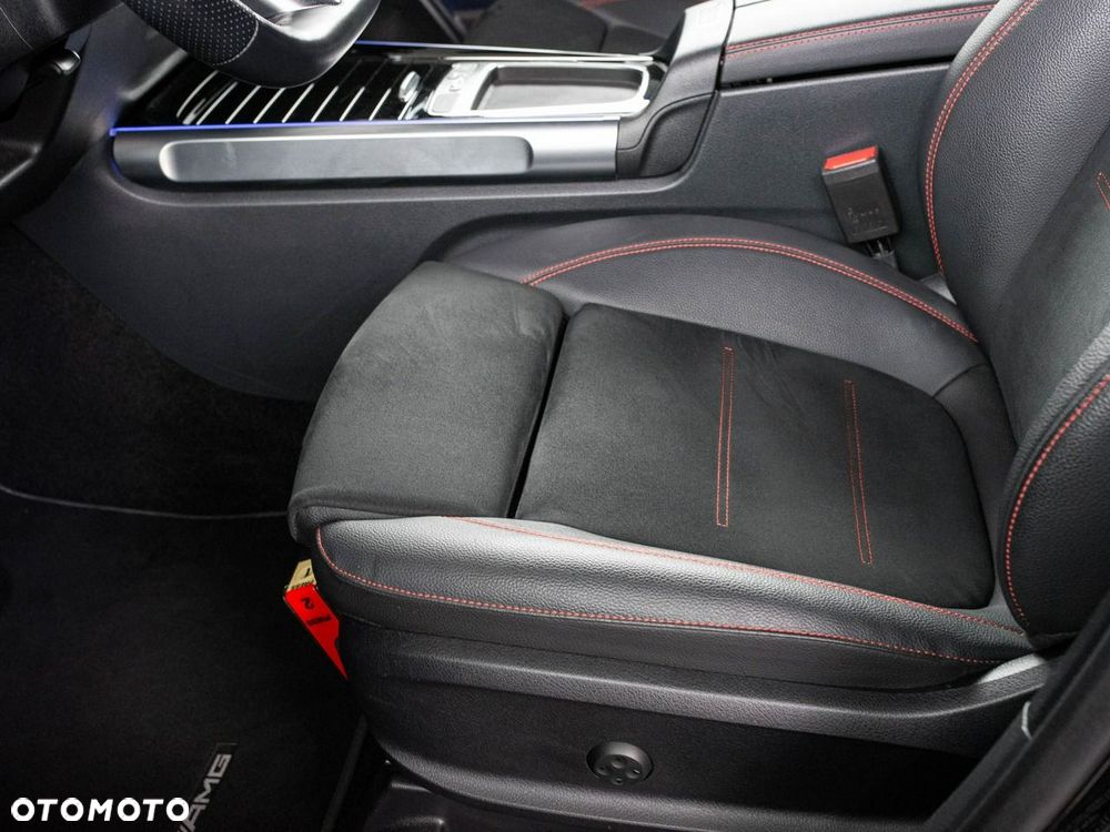 Mercedes-Benz GLB 200 d 4-Matic 8G-DCT - 11