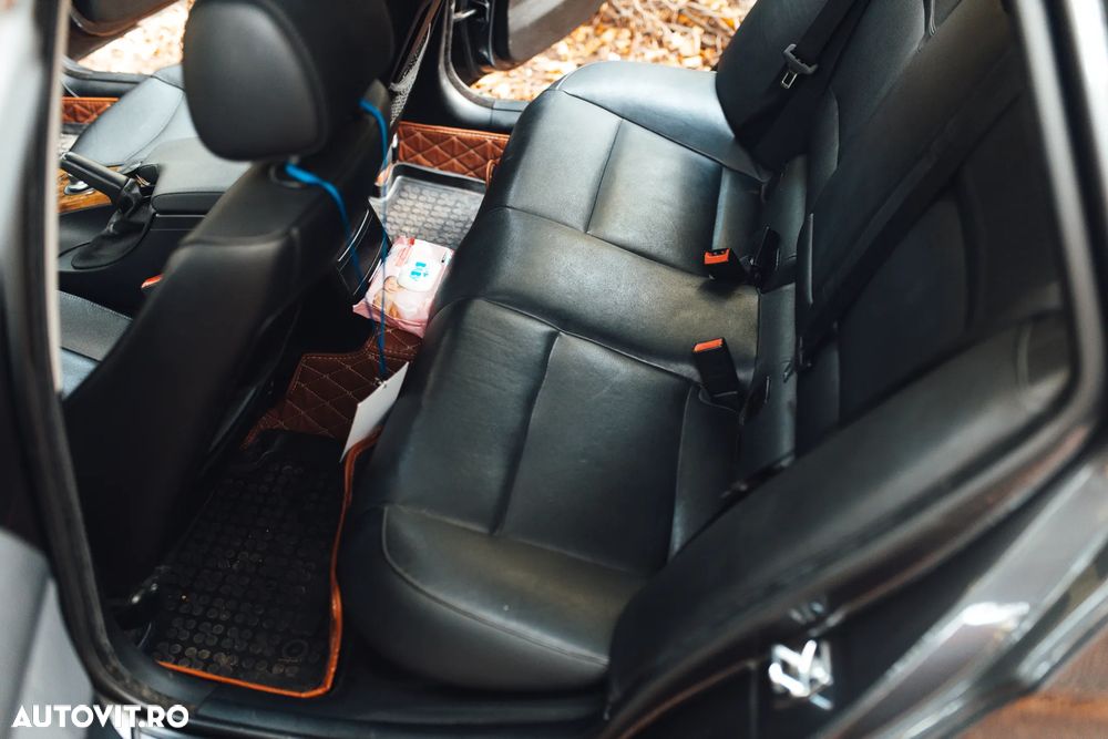 BMW Seria 3 320d - 10