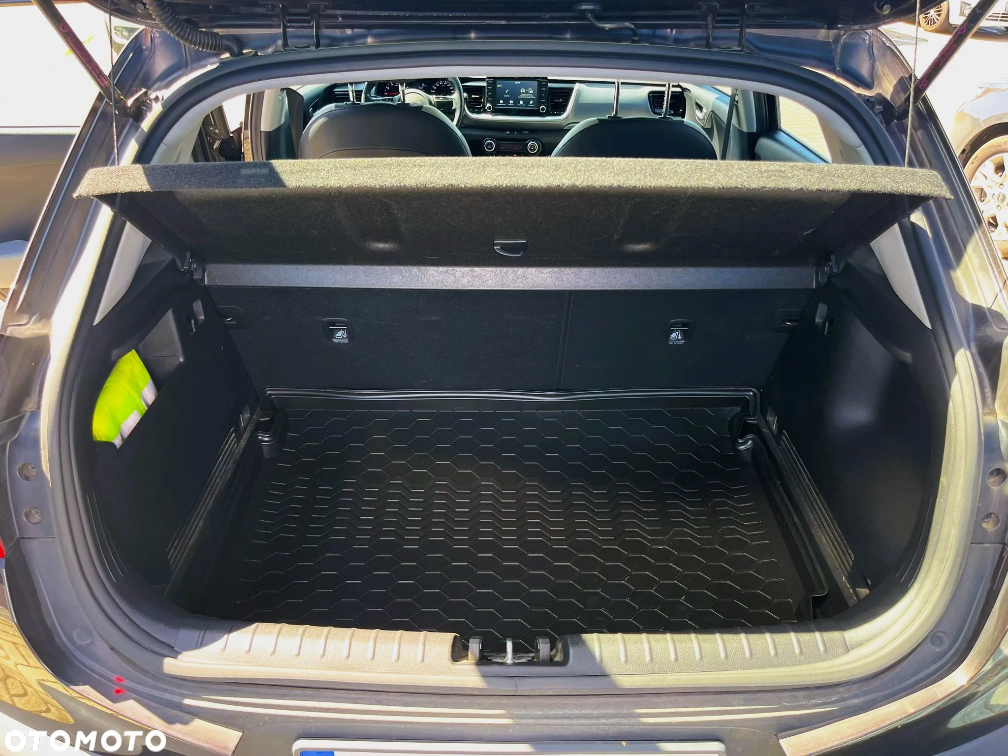 Kia Stonic 1.0 T-GDI L - 24