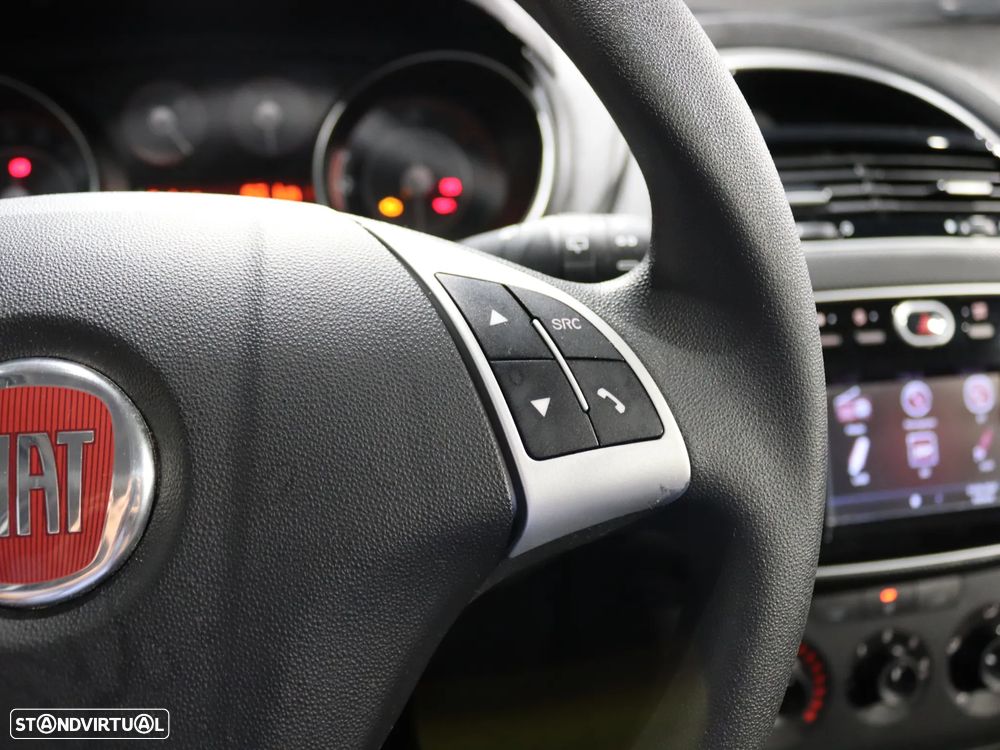 Fiat Punto 1.3 M-Jet Lounge S&S - 17