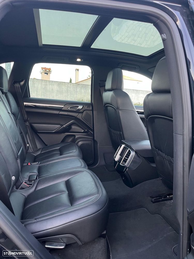 Porsche Cayenne S E-Hybrid - 27