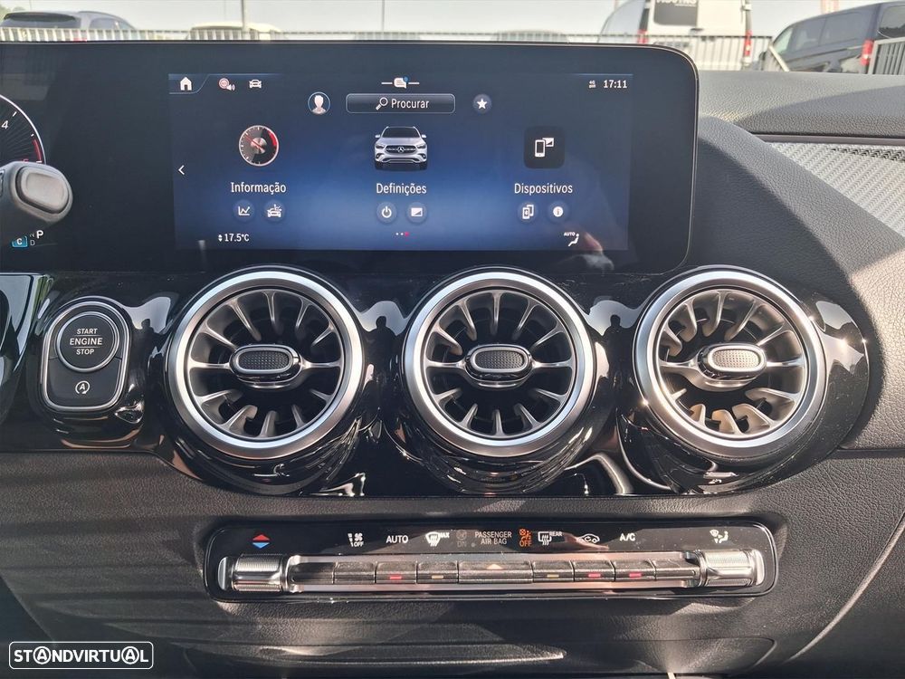 Mercedes-Benz GLA 180 d AMG Line - 22