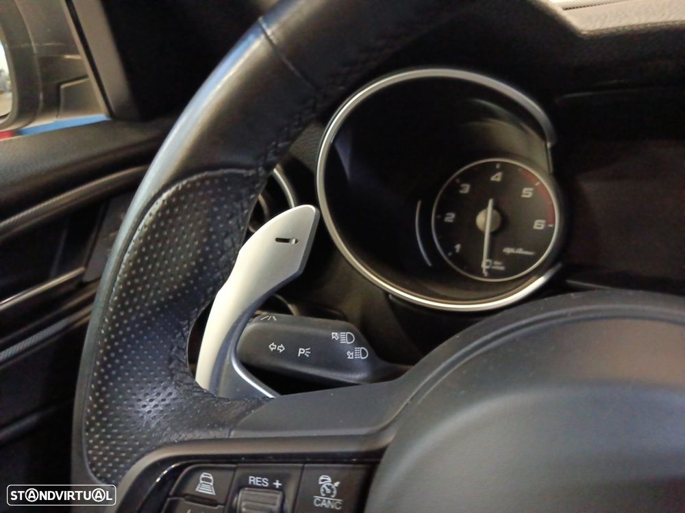 Alfa Romeo Stelvio 2.2 D Sprint AT8 - 14