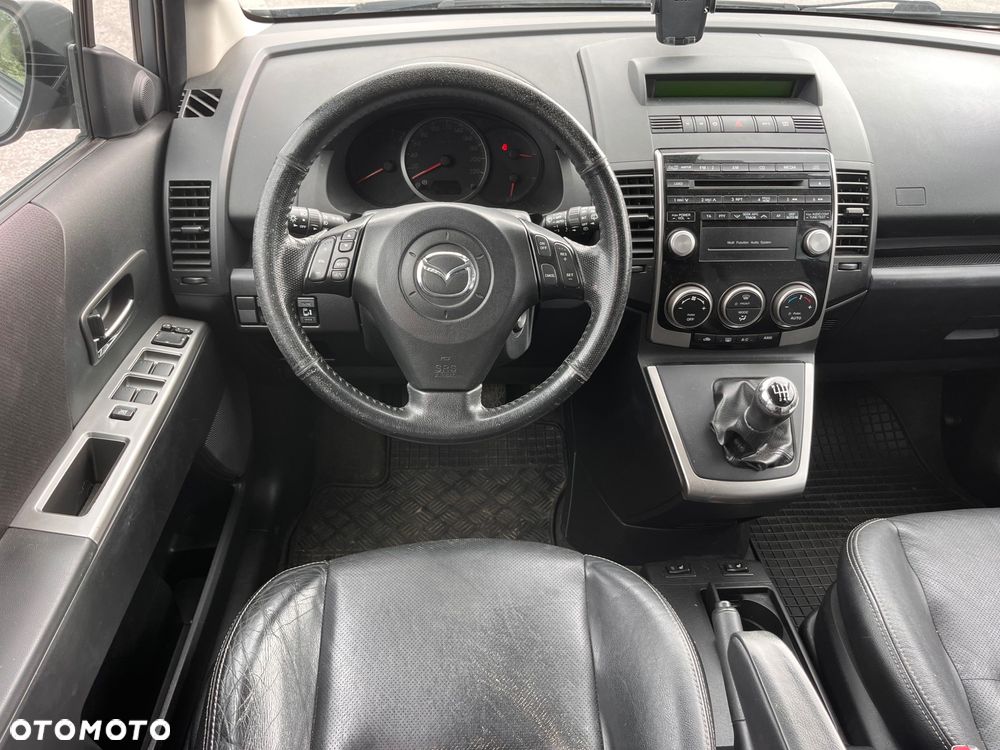 Mazda 5 - 6
