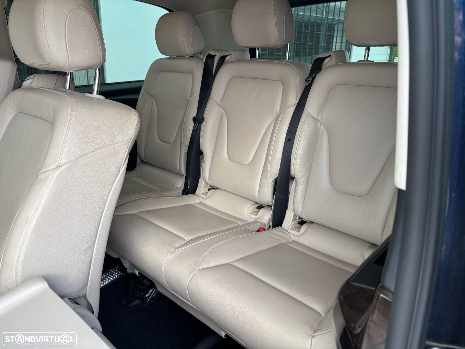 Mercedes-Benz V 250 BlueTEC Longo Avantgarde - 16