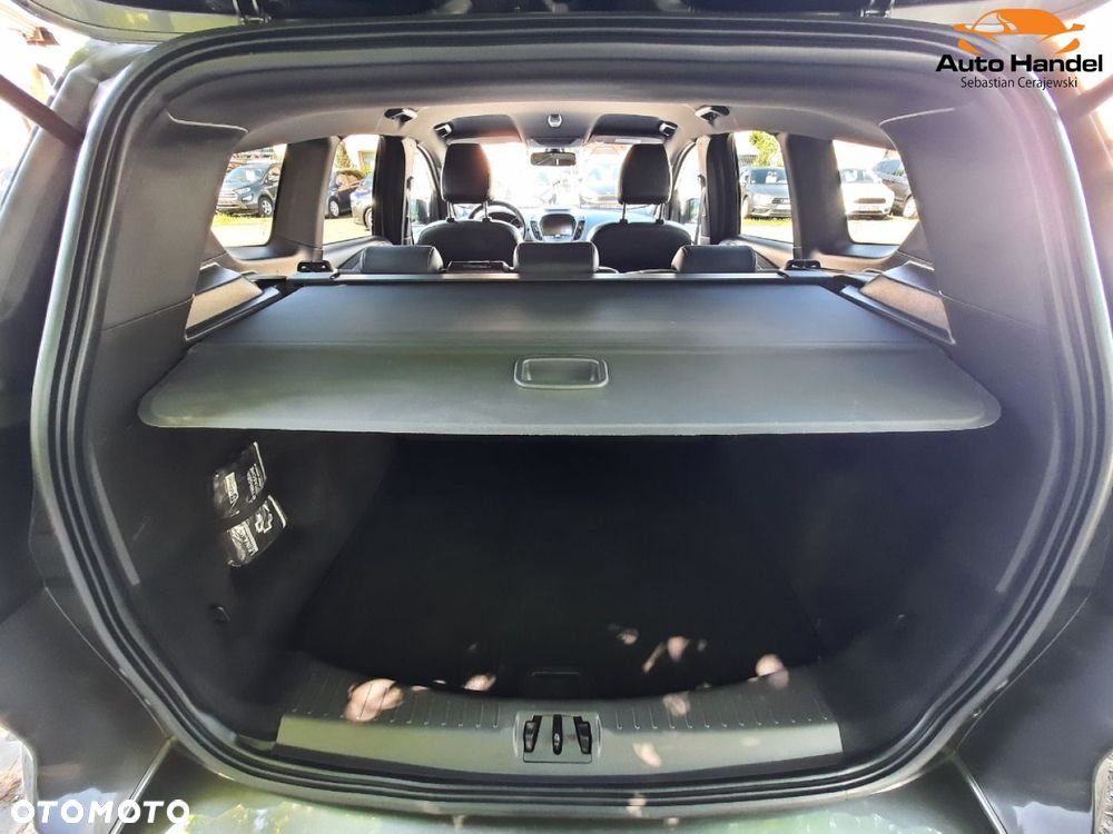 Ford Kuga 1.5 EcoBoost 2x4 ST-Line - 14