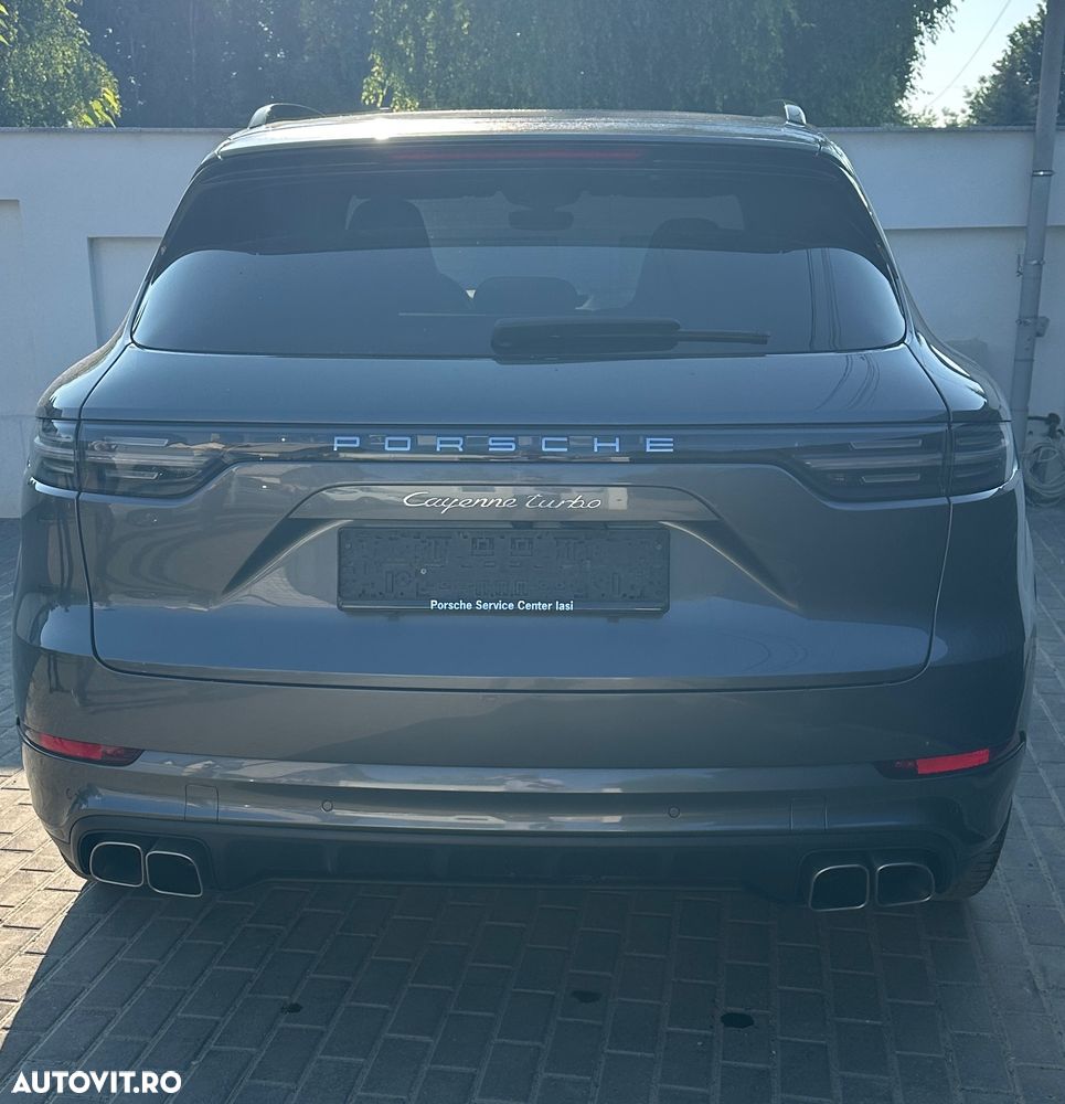 Porsche Cayenne Turbo - 7