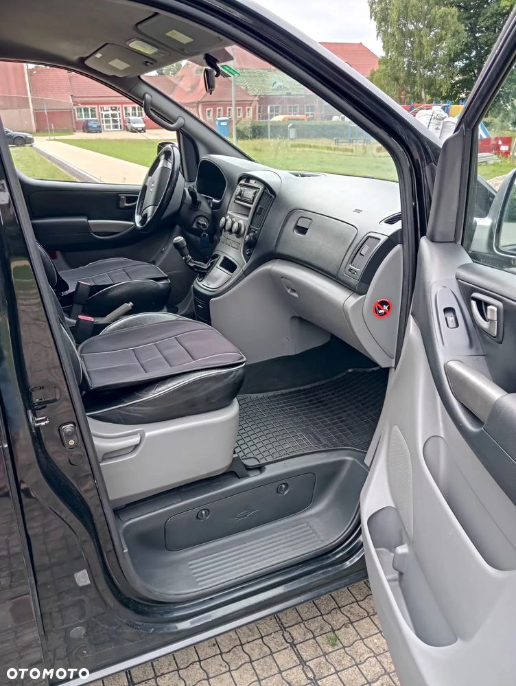 Hyundai H-1 Starex - 17