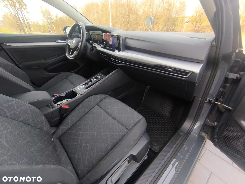 Volkswagen Golf 1.5 eTSI EVO Style DSG - 17