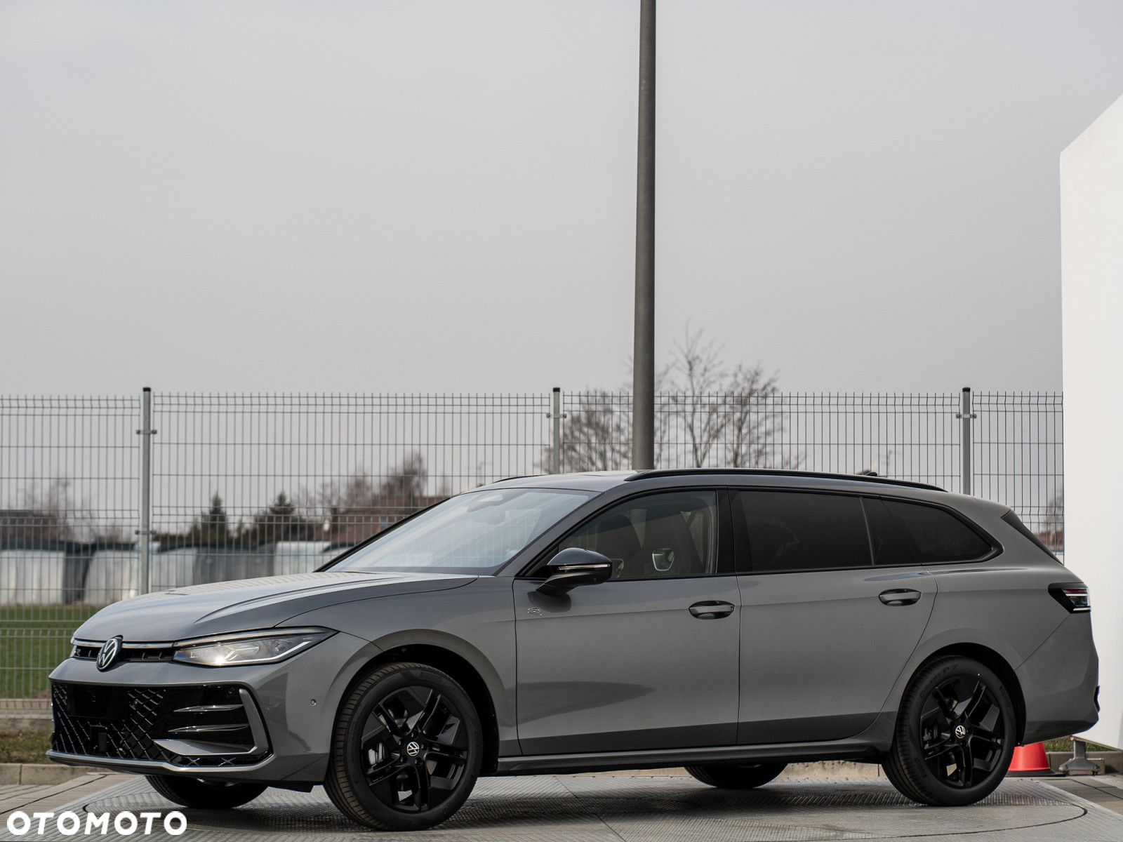 Volkswagen Passat - 9