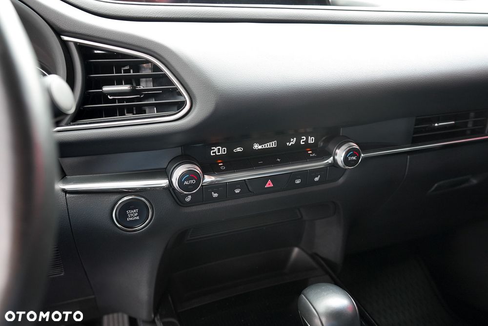 Mazda CX-30 2.0 mHEV Hikari 2WD - 18
