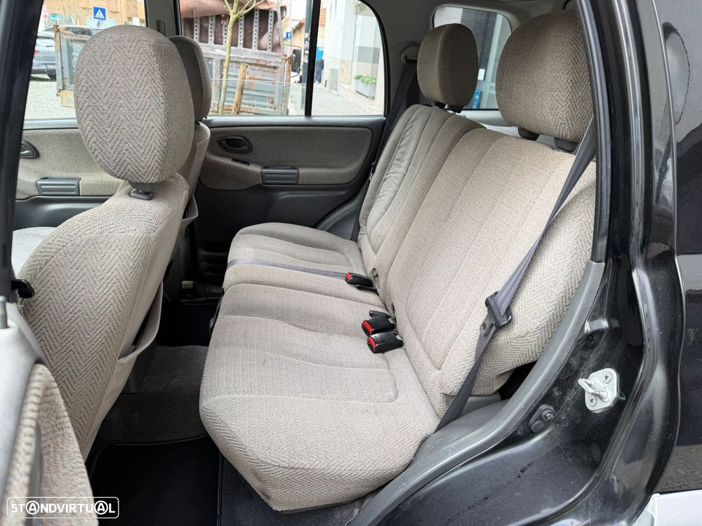 Suzuki Grand Vitara Metal Top 2.0 TDi - 19