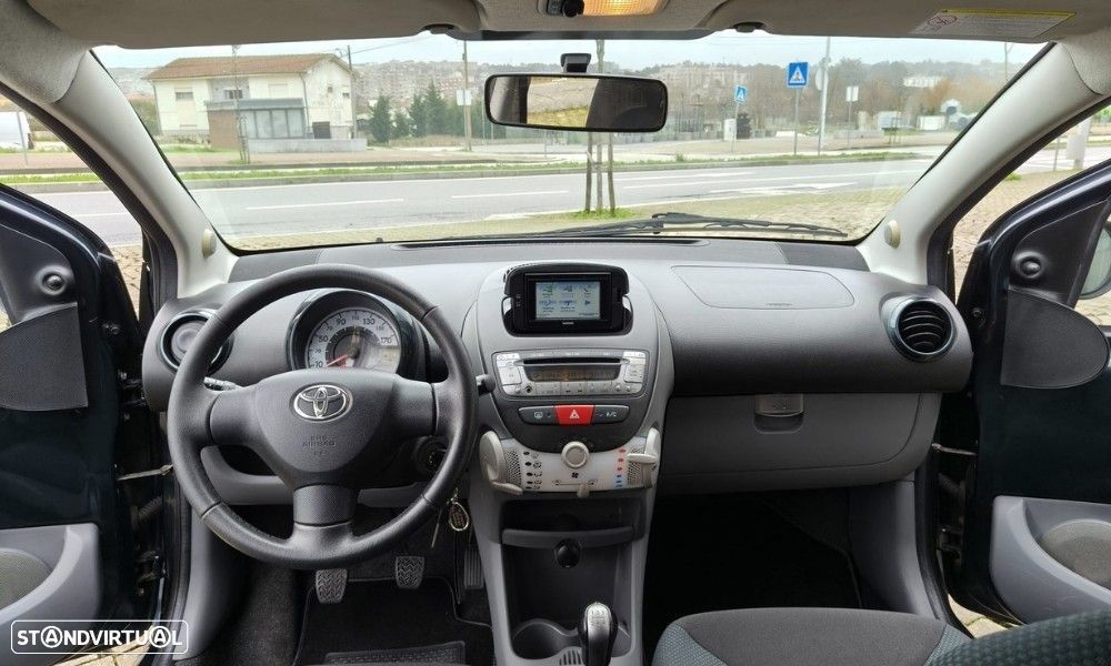 Toyota Aygo 1.0 - 14