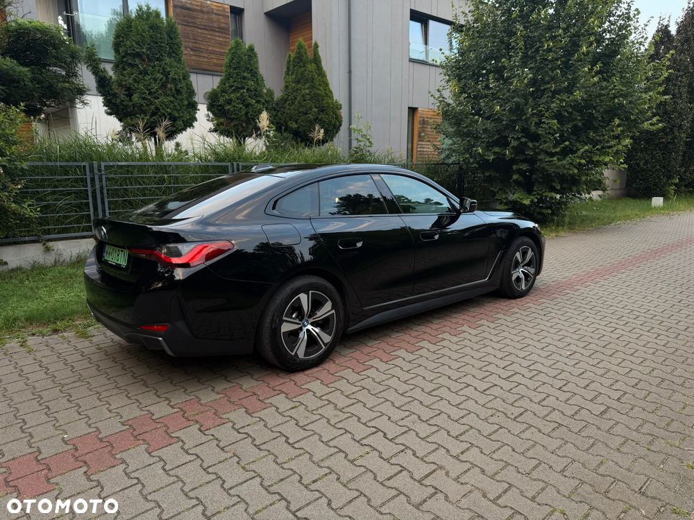 BMW i4 70.3kWh eDrive 35 - 8