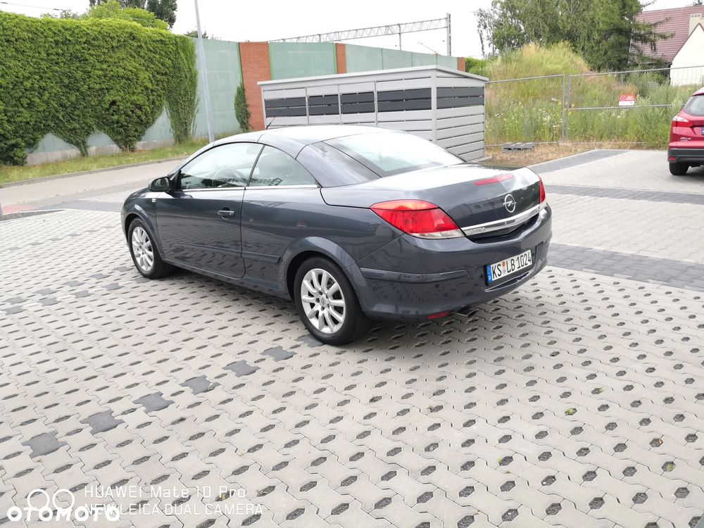 Opel Astra 1.8 Edition - 17