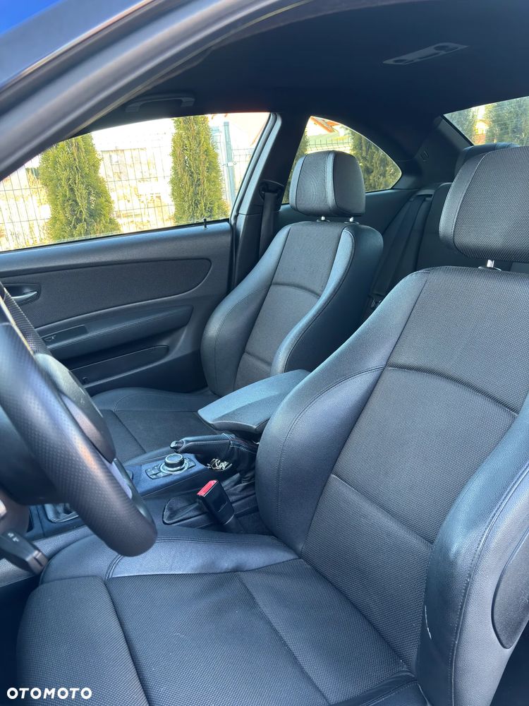 BMW Seria 1 123d - 13