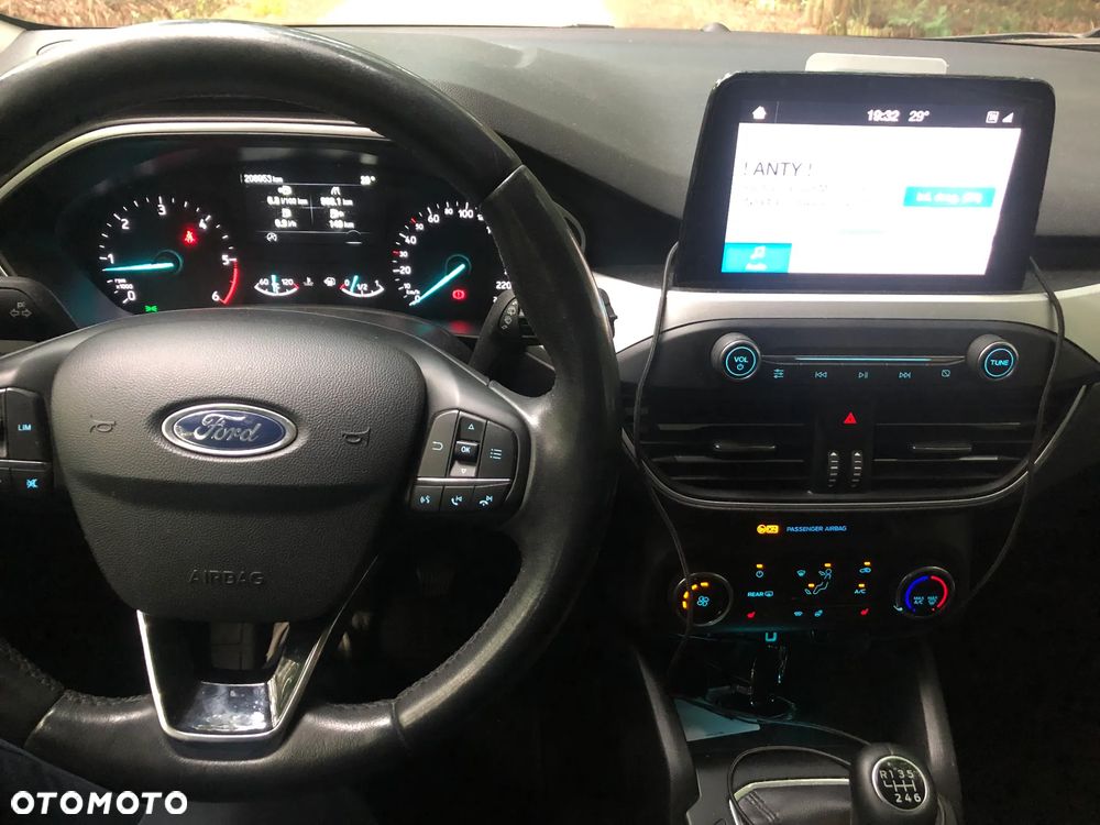 Ford Focus 1.5 EcoBlue Connected - 18