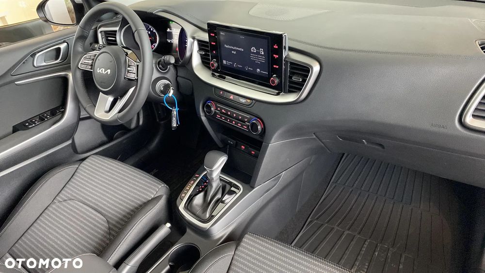 Kia XCeed 1.5 T-GDI M DCT - 14