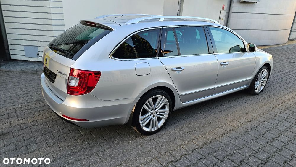 Skoda Superb 2.0 TDI Ambition Outdoor - 16