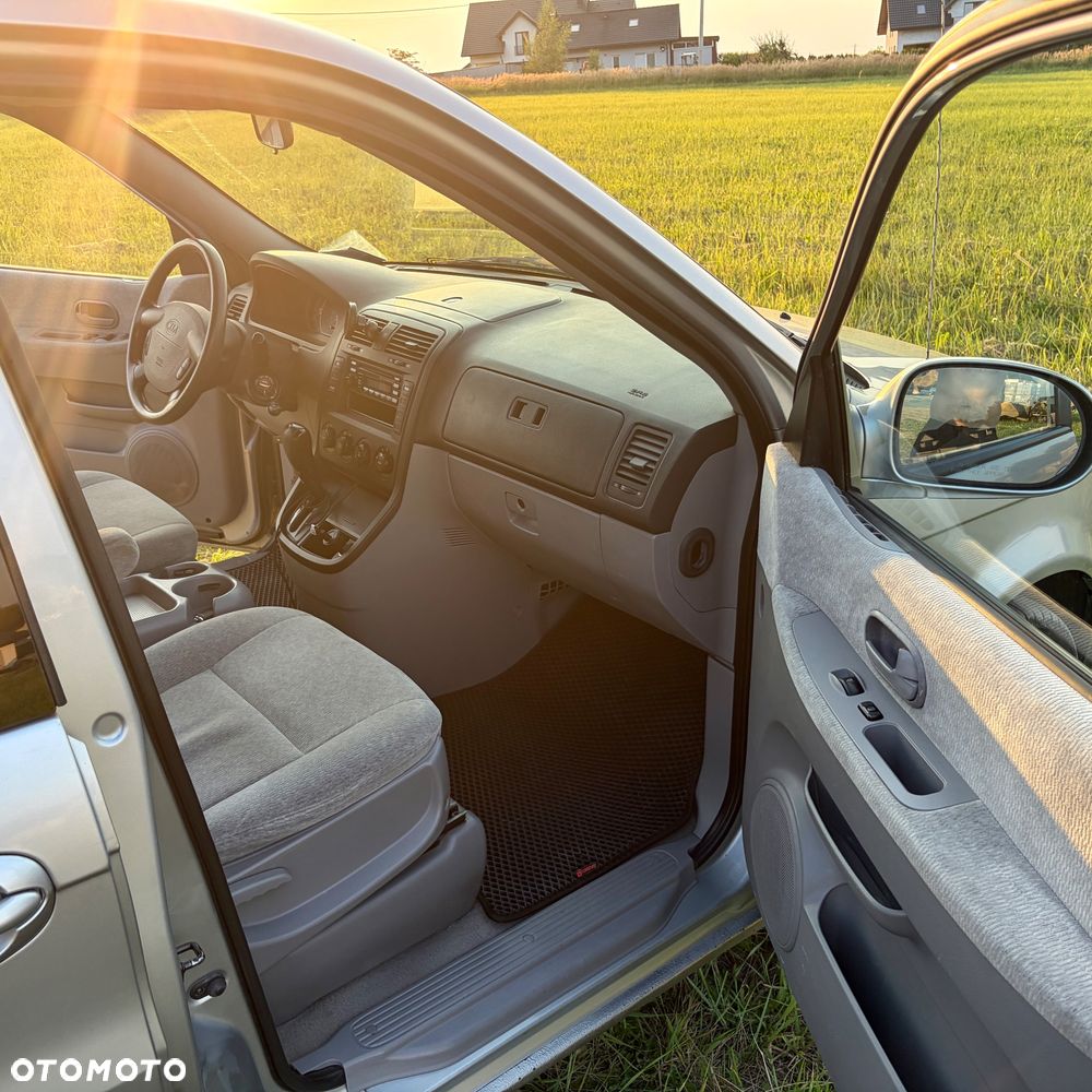 Kia Sedona 3.5 V6 LX - 15