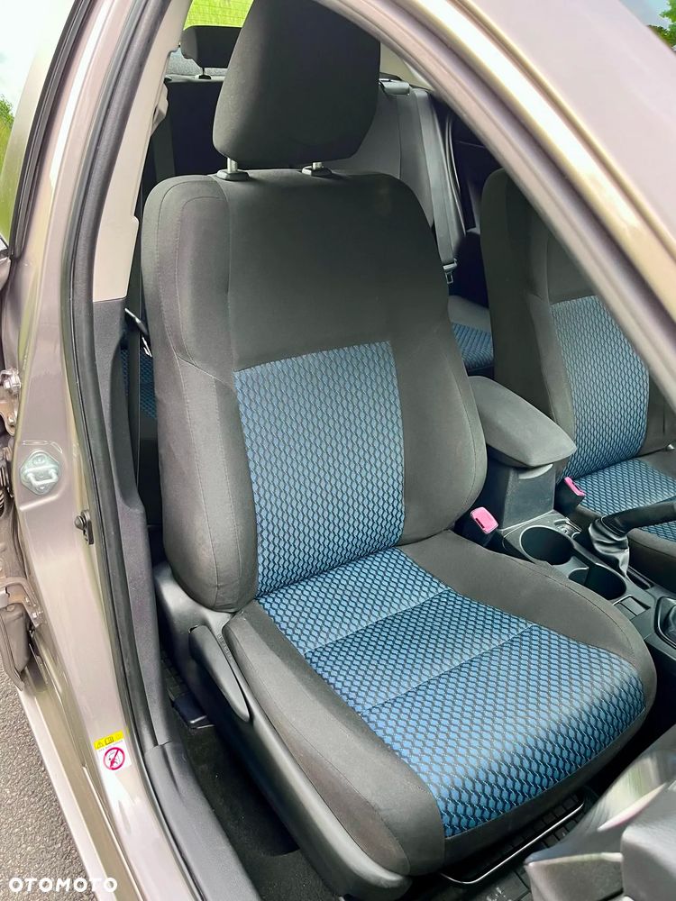 Toyota Auris 1.33 VVT-i Active - 29