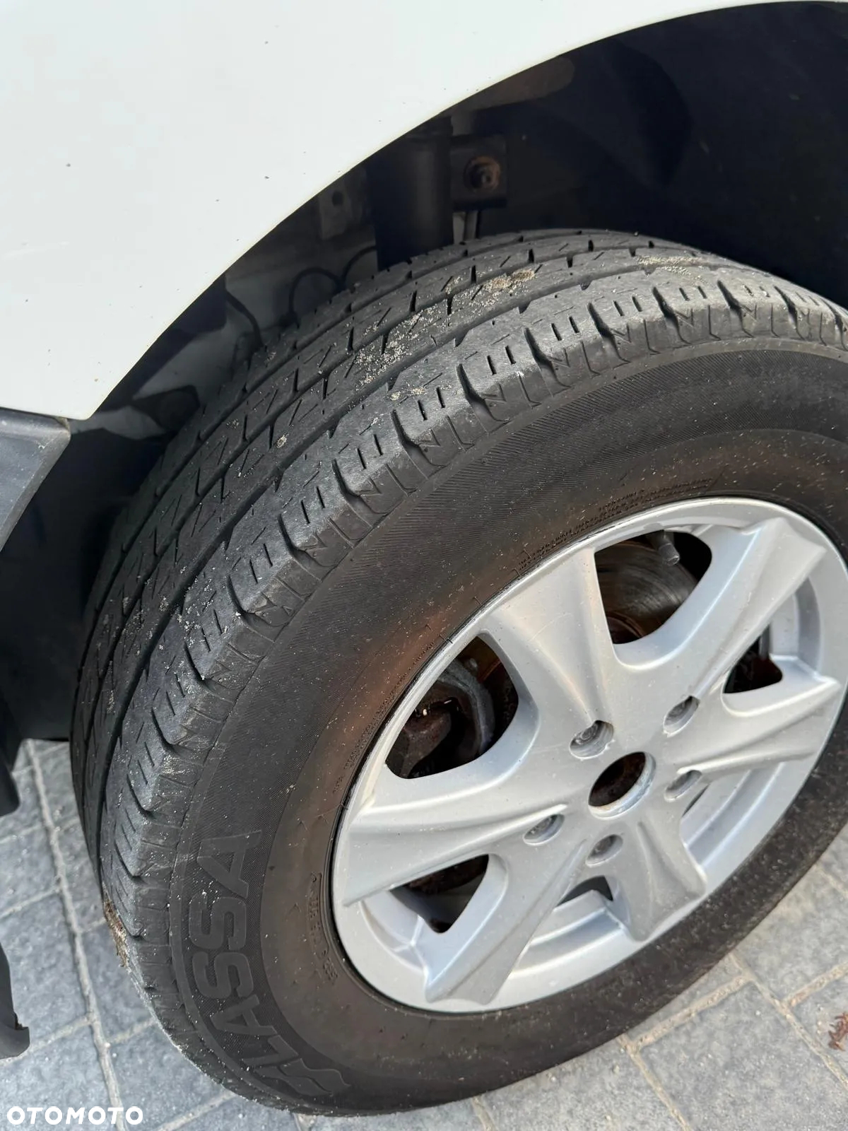 Nissan NV400 - 19