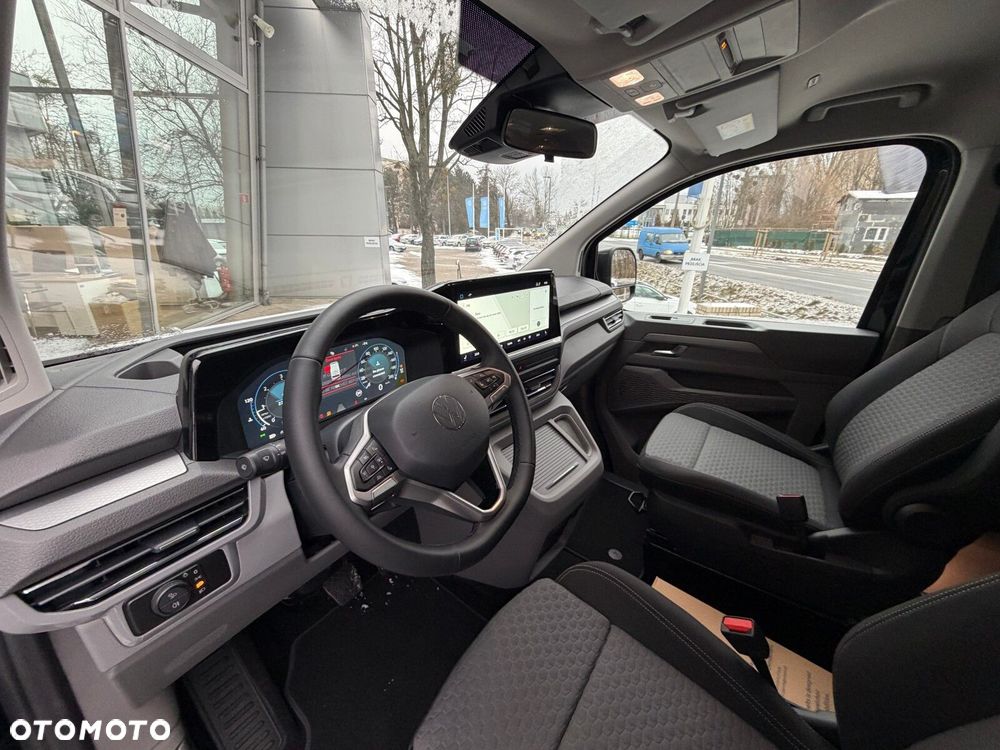 Volkswagen Nowa Caravelle Caravelle Style silnik: 2,0 l TDI 170 KM / skrzynia biegów: 8-biegowa automatyczna rozstaw osi: 3500 mm - 7