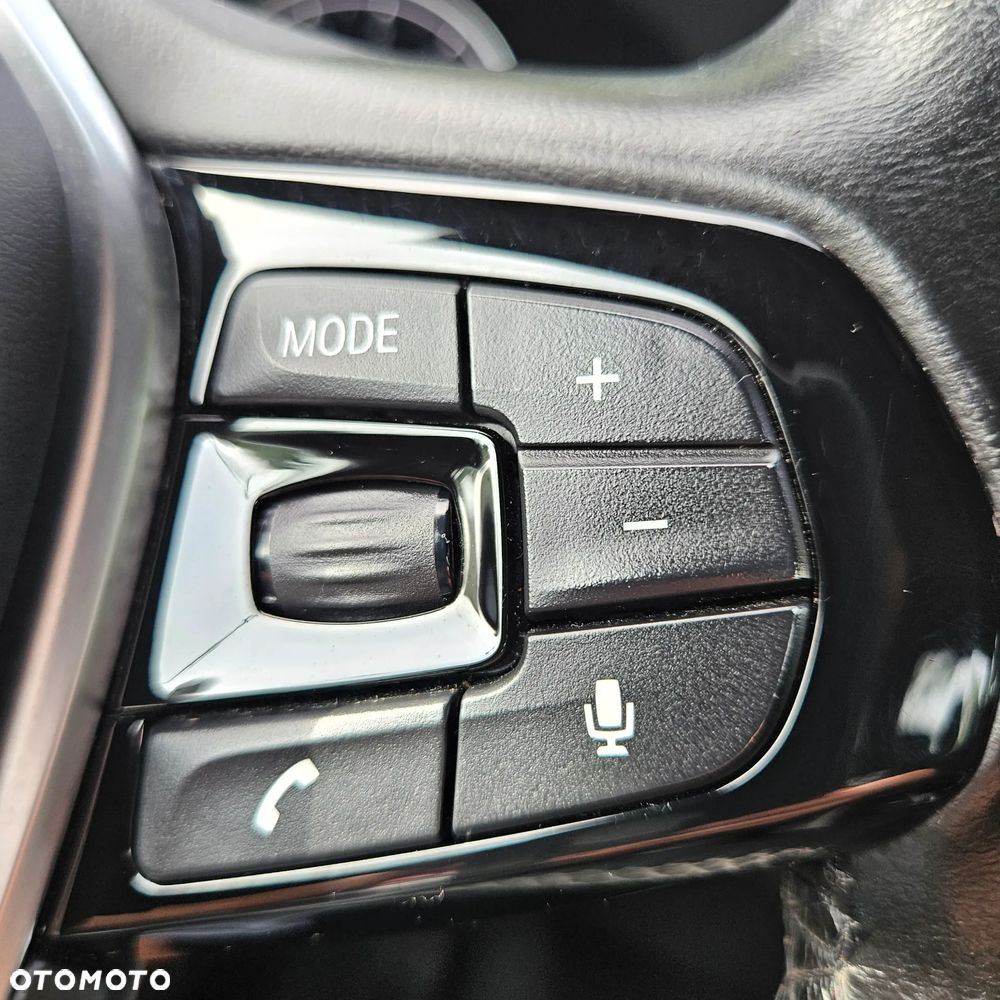 BMW Seria 5 520i M Sport sport - 30